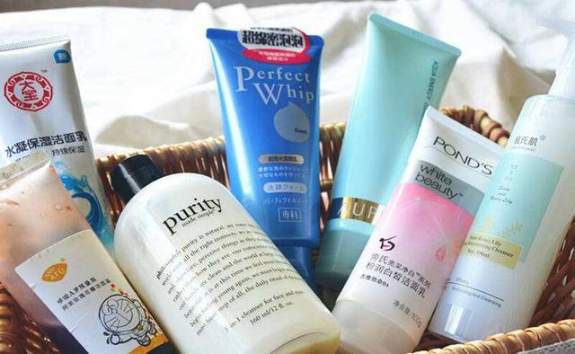 آلة تعبئة وختم أنبوب الألومنيوم البلاستيكي ZHF-100A